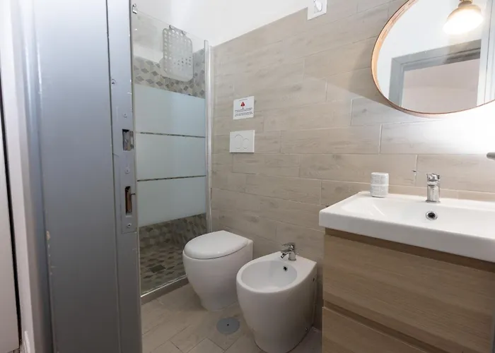 Guesthost - Rione Vi Parione Cozy Flat Apartment