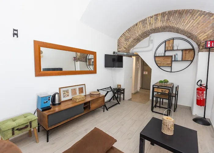 Guesthost - Rione Vi Parione Cozy Flat Apartment Rom