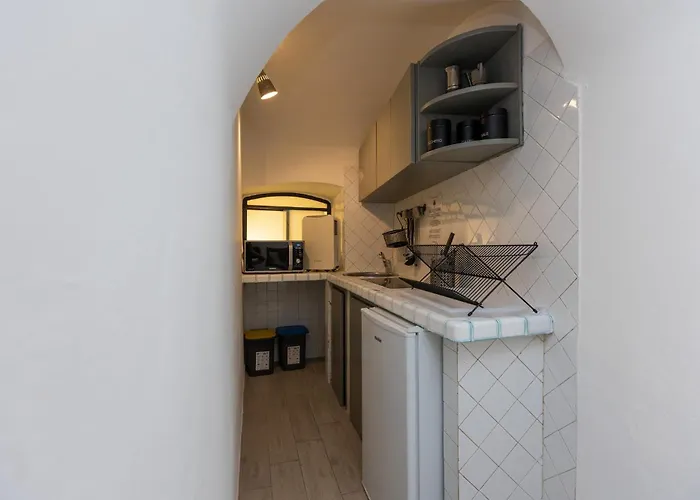Apartment Guesthost - Rione Vi Parione Cozy Flat